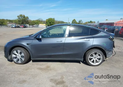 2023 Tesla Model Y Awd/Long Range Dual Motor All-Wheel Drive from USA, damaged, VIN 7SAYGDEE0PA034686